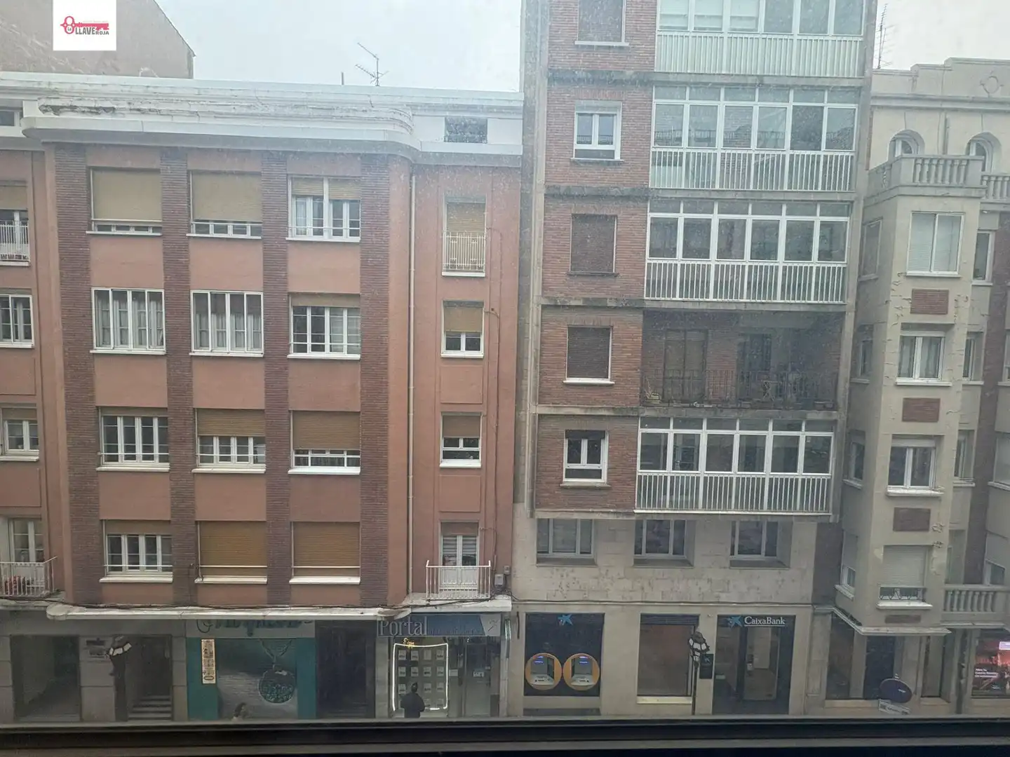 Vista exterior de Oficina de lloguer en Burgos