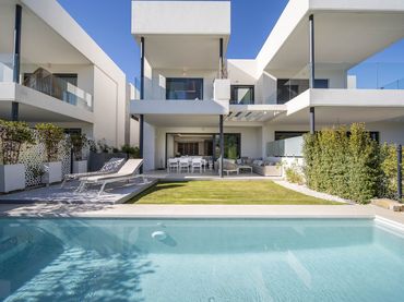 Terraced house with pool for sale in Marbella - Marbella,Calle Birdie