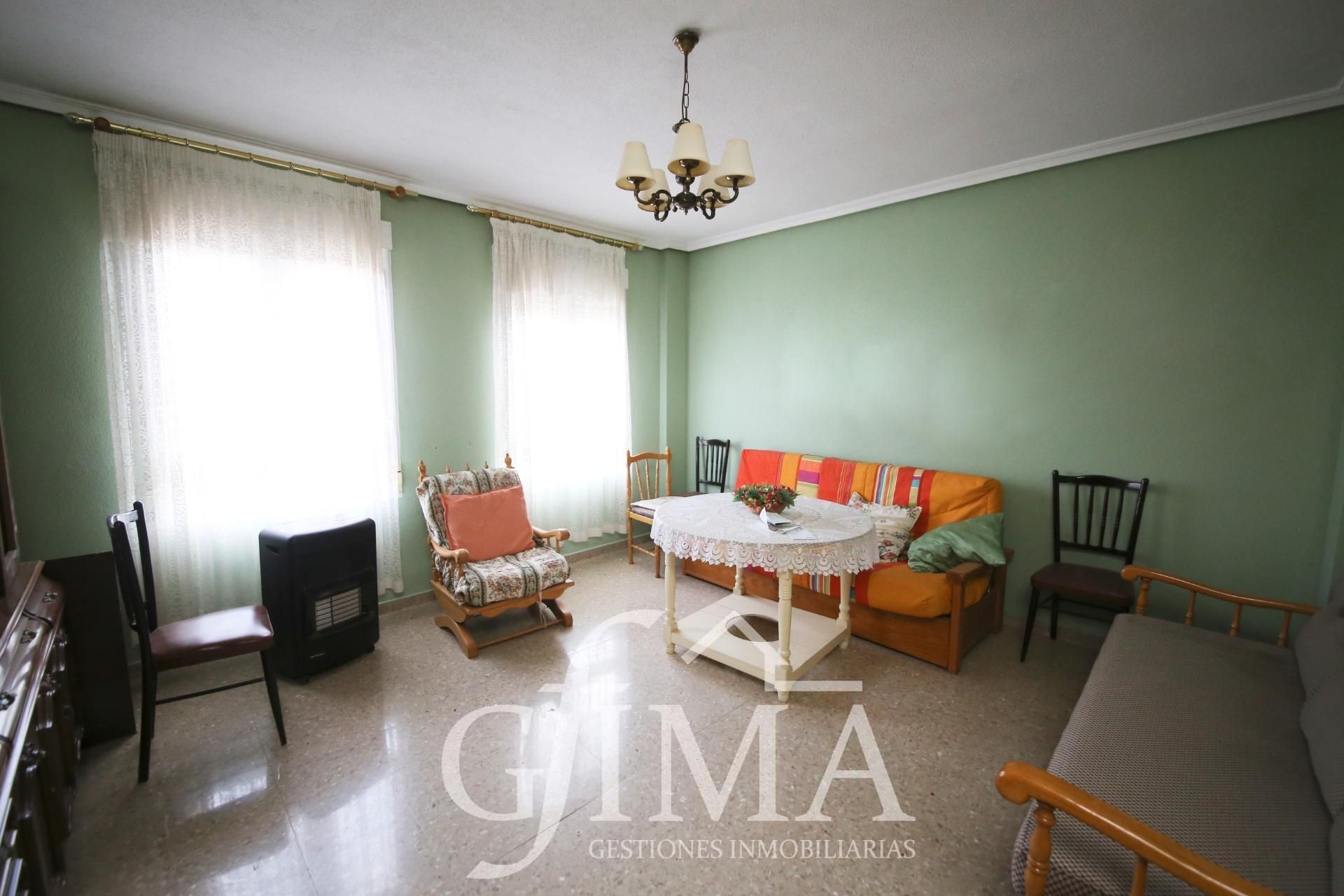 Sala d'estar de Pis en venda en Argamasilla de Alba amb Aire condicionat