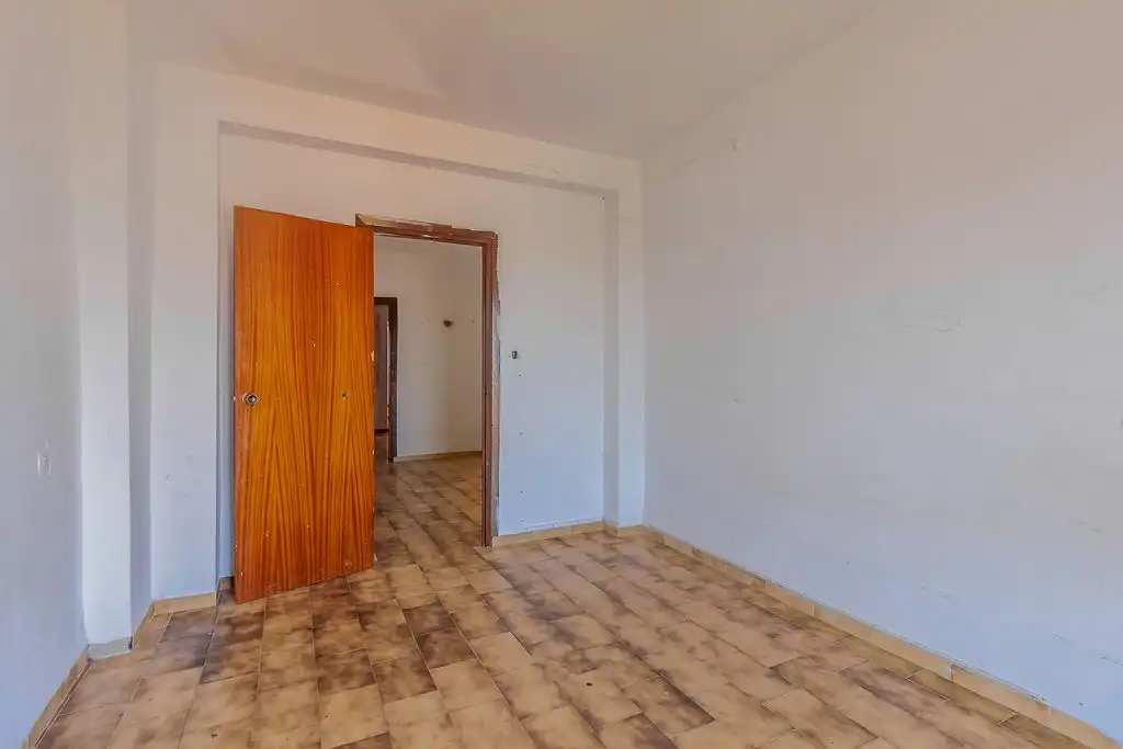 Habitación de Casa adosada en venta en Alameda