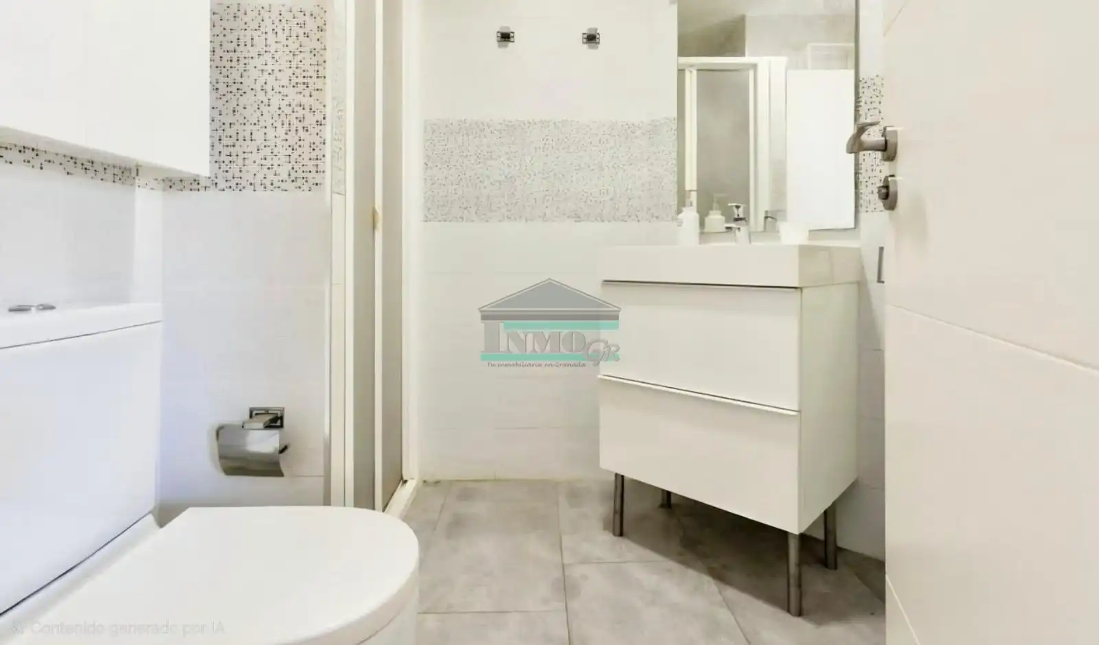 Badezimmer von Wohnung zum Verkauf in Salobreña mit Klimaanlage, Terrasse und Möbliert