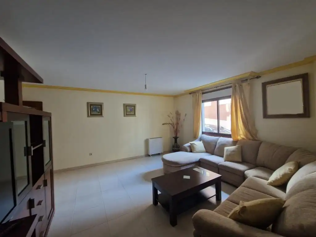Sala de estar de Apartamento en venta en Boiro con Calefacción, Parquet y Trastero