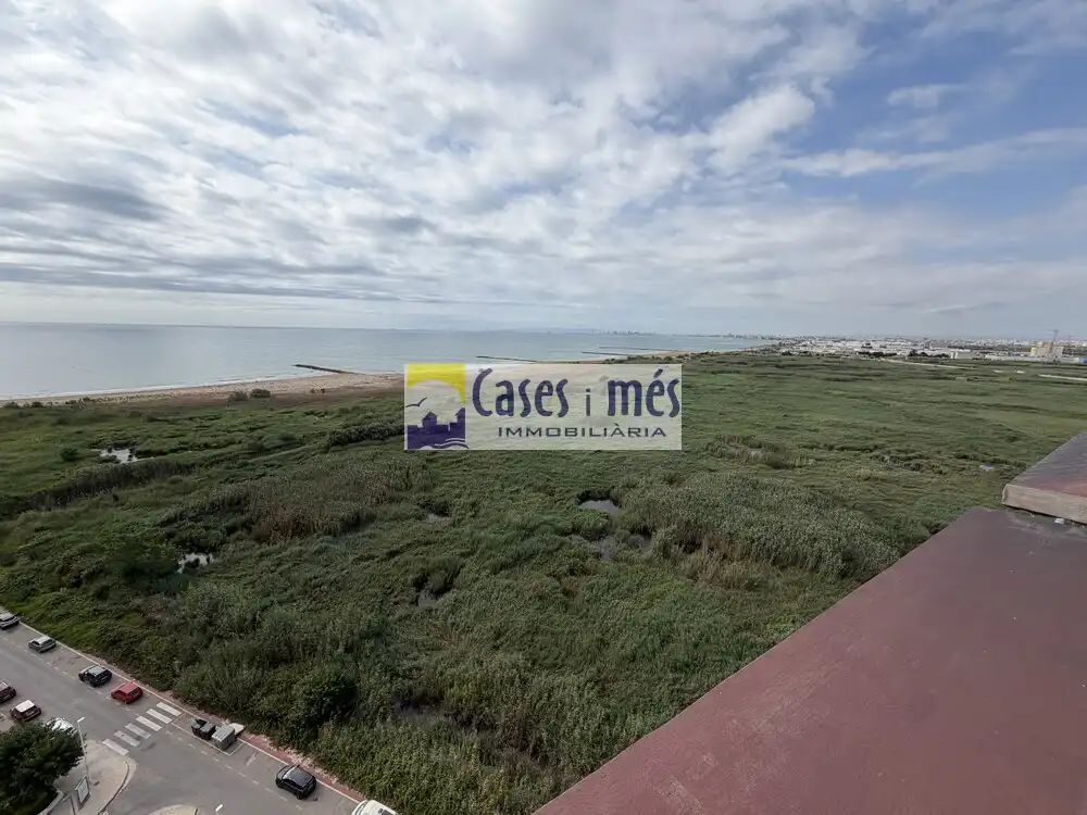Piso en venta en La Pobla de Farnals con Balcón y Piscina comunitaria