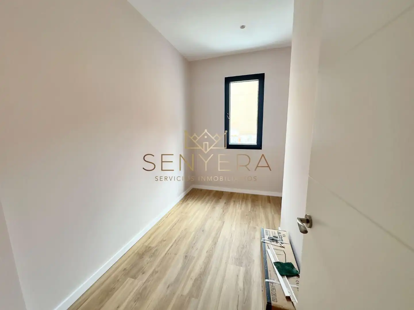 Casa adosada en venda en Valencia amb Aire condicionat, Parquet i Terrassa