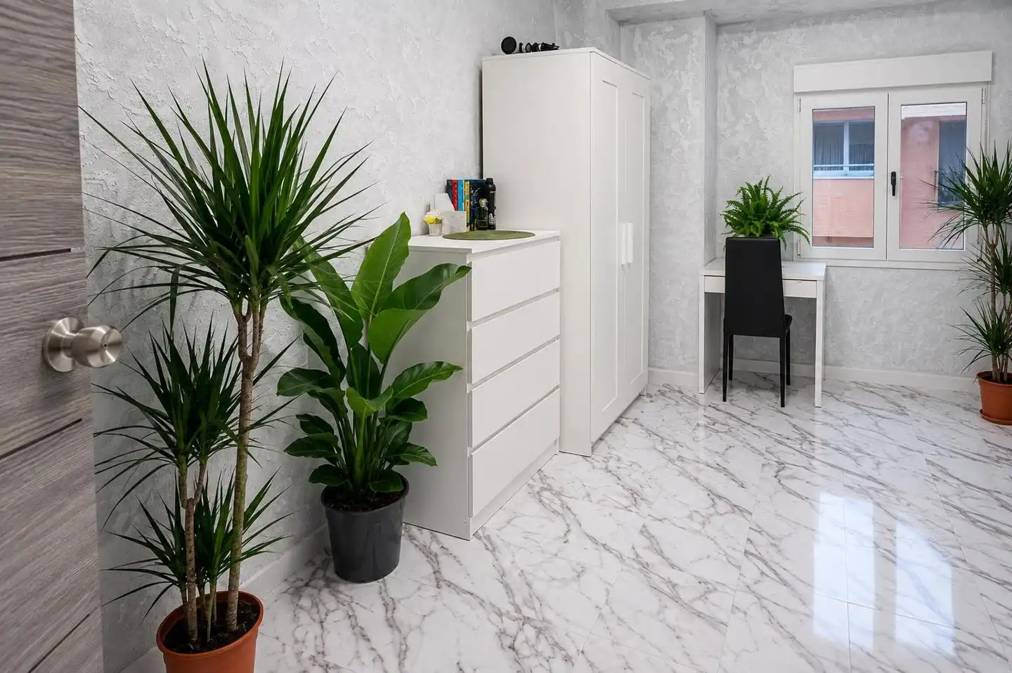 Schlafzimmer von Wohnung zum Verkauf in Mislata mit Klimaanlage und Möbliert