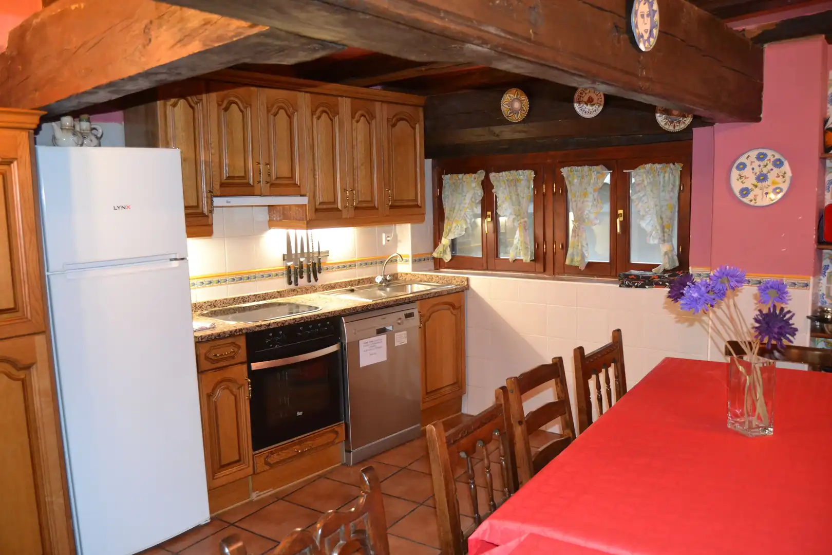 Cocina de Casa o chalet en venta en Borau con Calefacción, Parquet y Trastero