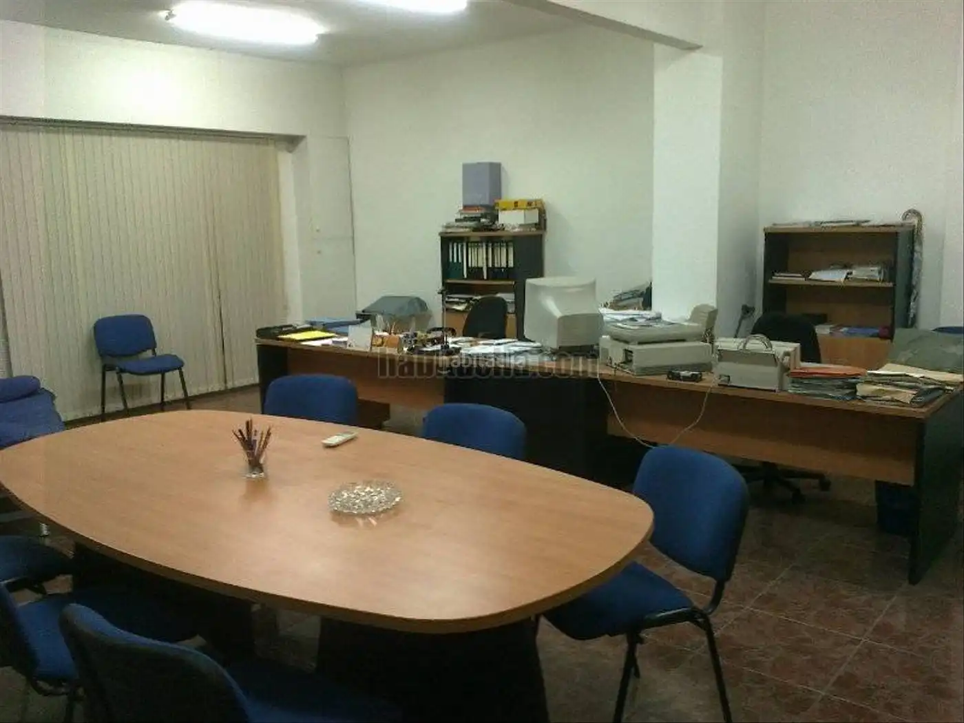 Office space for sale in Carrer Primer de Maig 57