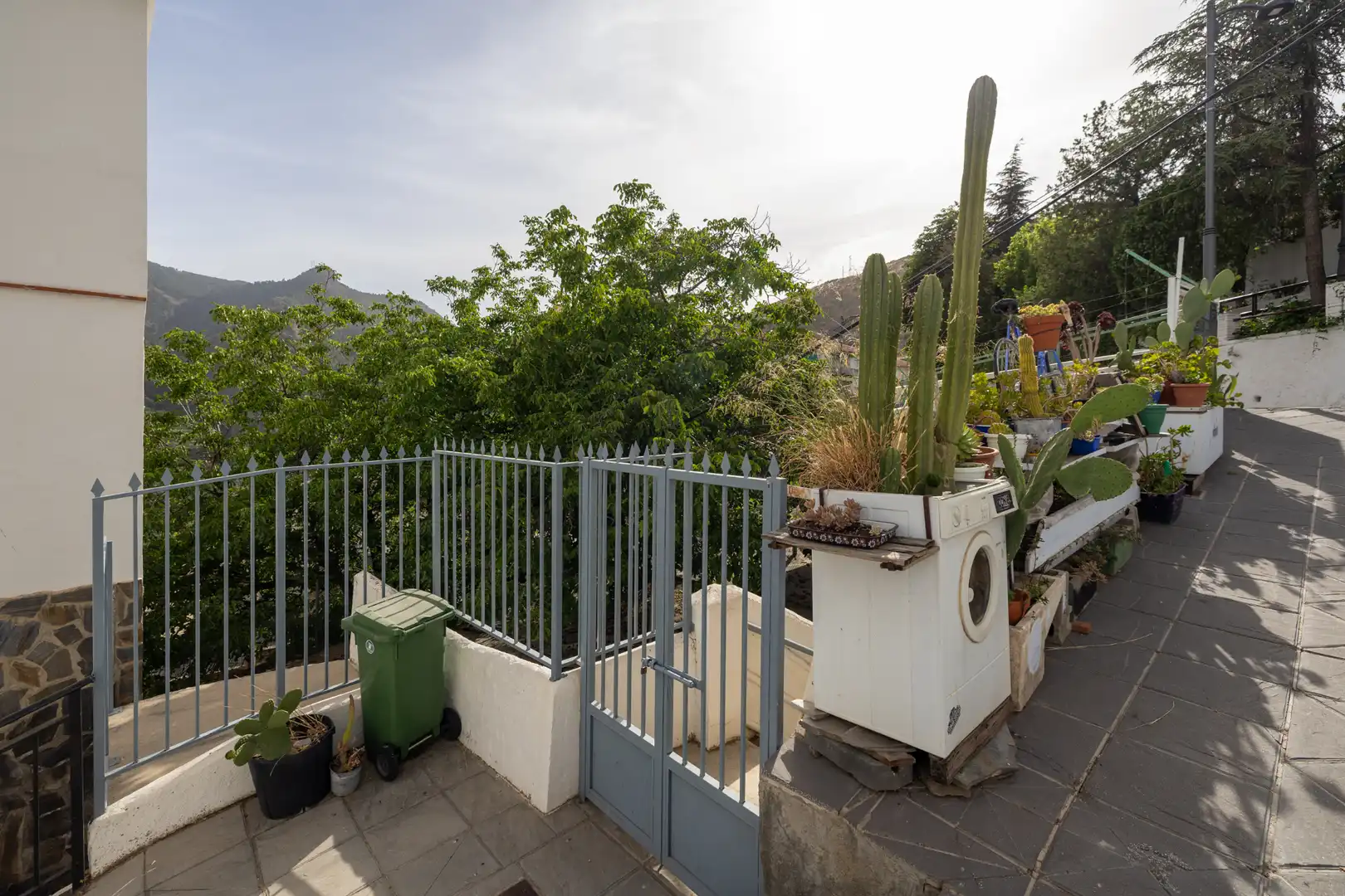 Terrassa de Casa o xalet en venda en Güéjar Sierra amb Jardí privat i Moblat