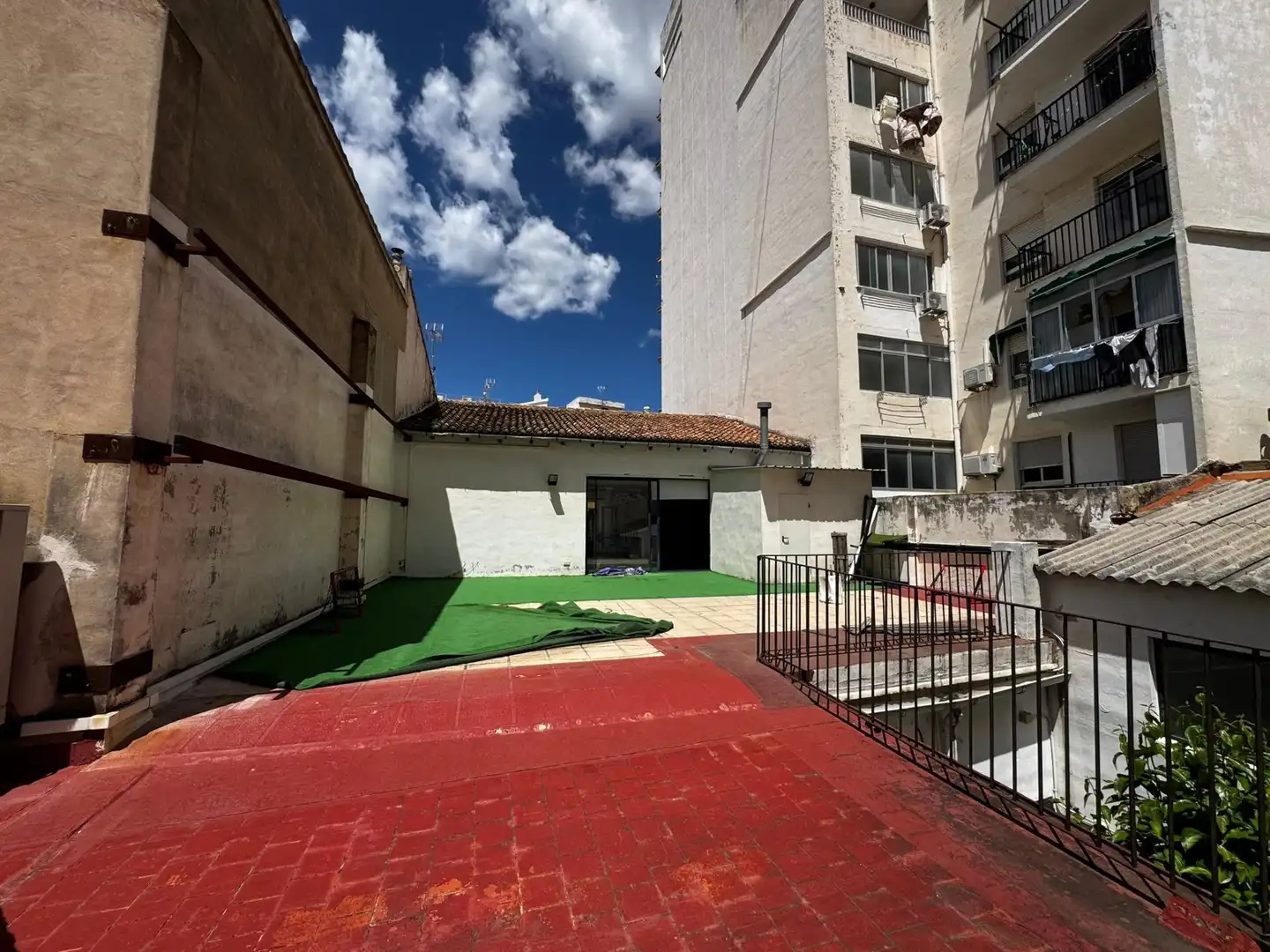 Außenansicht von Gebäude zur Miete in Gandia