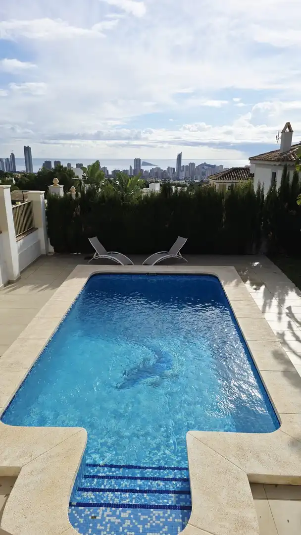 Piscina de Casa o xalet en venda en Finestrat amb Aire condicionat, Jardí privat i Traster