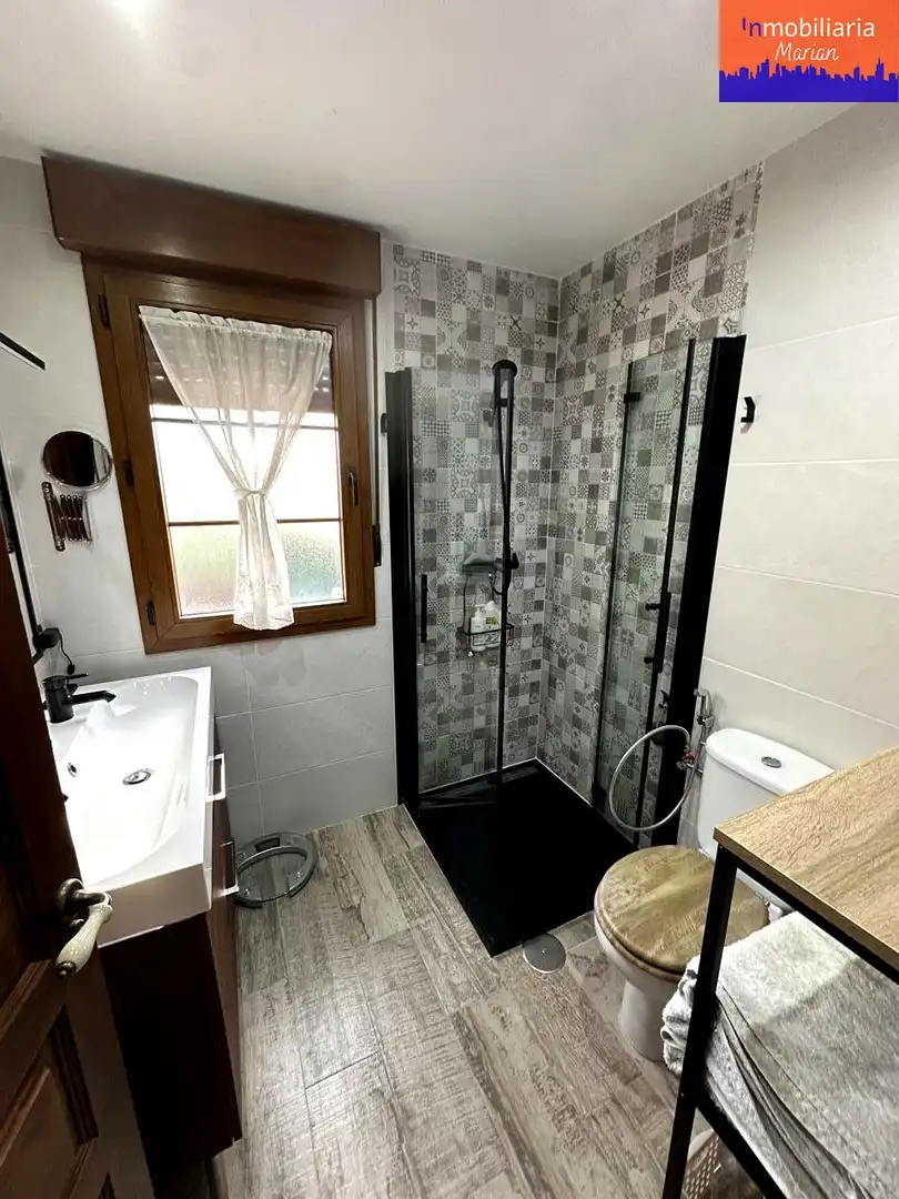 Bany de Casa o xalet en venda en Campillo de Aranda amb Piscina i Sauna