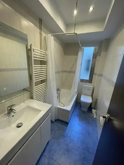 Appartement avec ascenseur à louer à Calle de Embajadores, imagen 5
