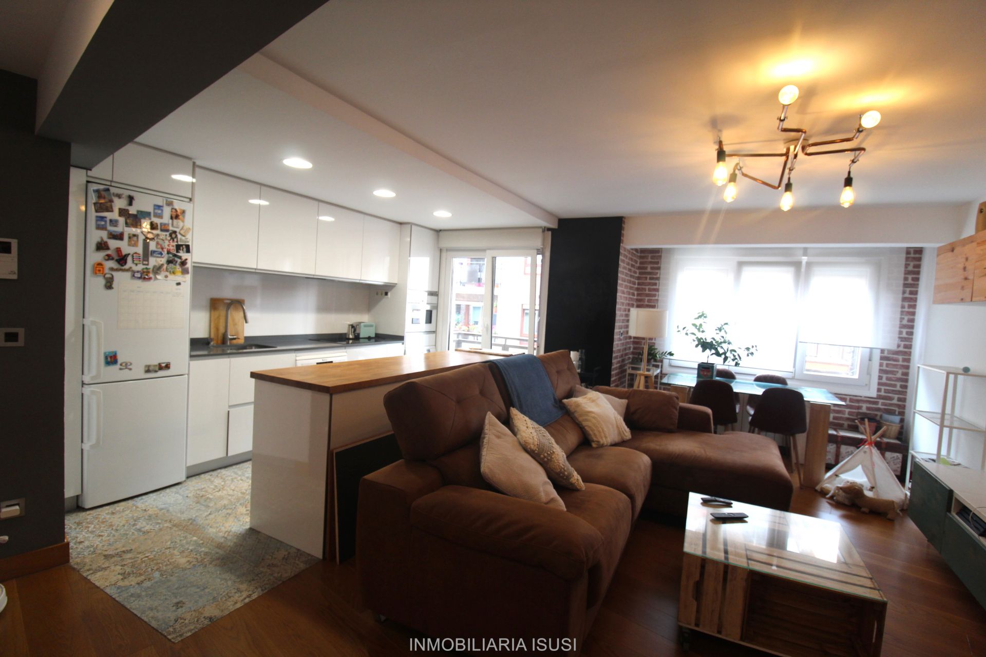 Living room of Flat for sale in Santurtzi   with Heating, Storage room and Balcony