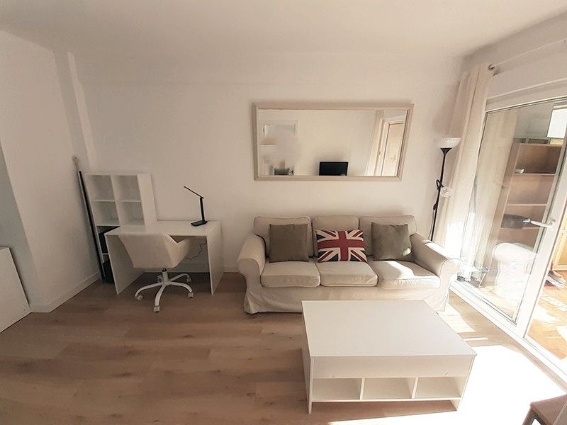 Piso de alquiler en Avenida de Alberto Alcocer, Hispanoamérica - Bernabéu, Chamartín