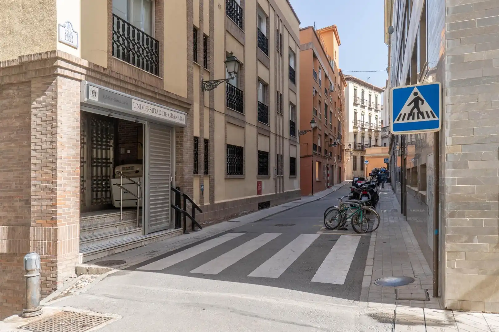Vista exterior de Garatge en venda en Granada