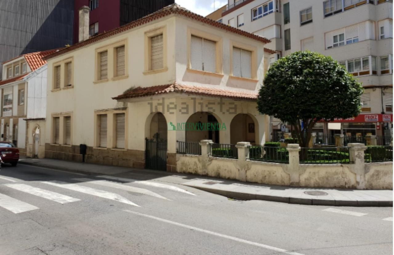 Vista exterior de Edifici en venda en Ribeira