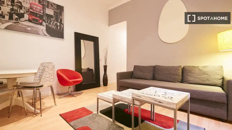Sala de estar de Piso de alquiler en Madrid con Aire acondicionado, Calefacción y Amueblado