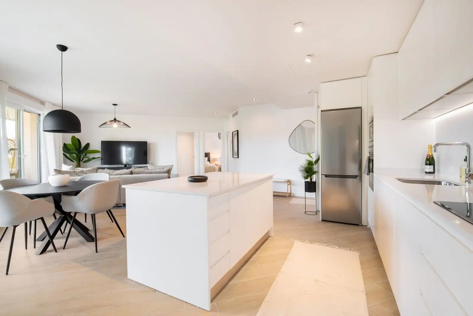 Cuina de Apartament en venda en Marbella amb Aire condicionat, Terrassa i Traster