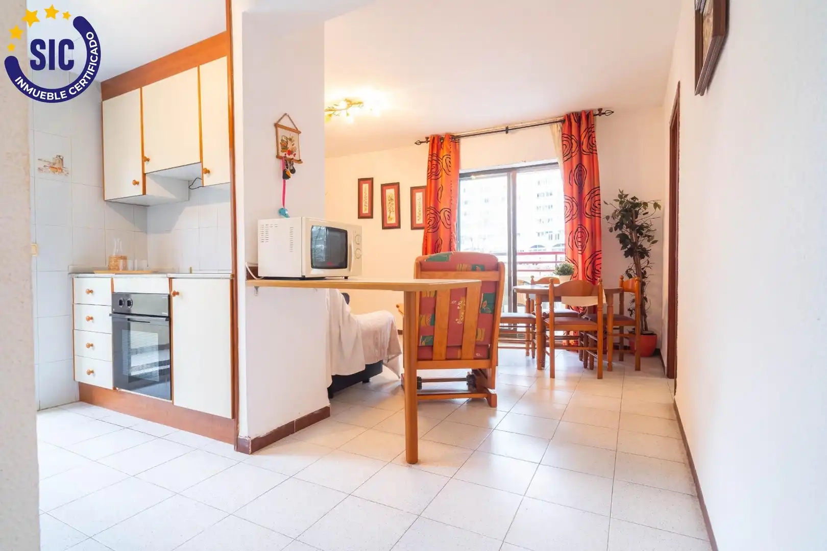 Sala d'estar de Apartament en venda en Oropesa del Mar / Orpesa amb Terrassa, Moblat i Piscina comunitària