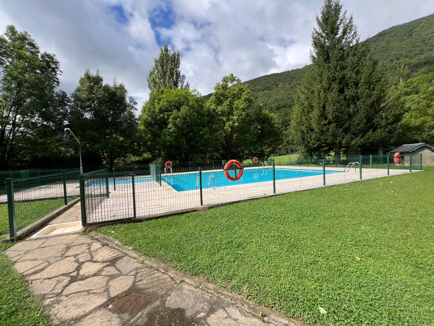 Piscina de Ático en venta en Biescas