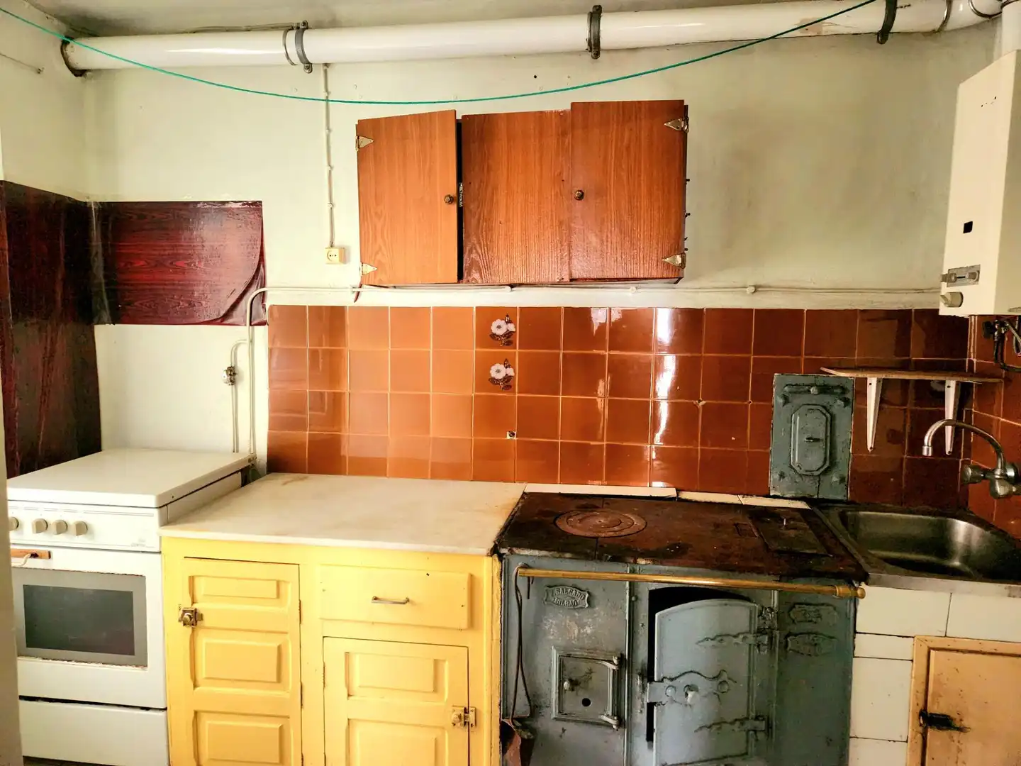 Cocina de Edificio en venta en Cangas del Narcea