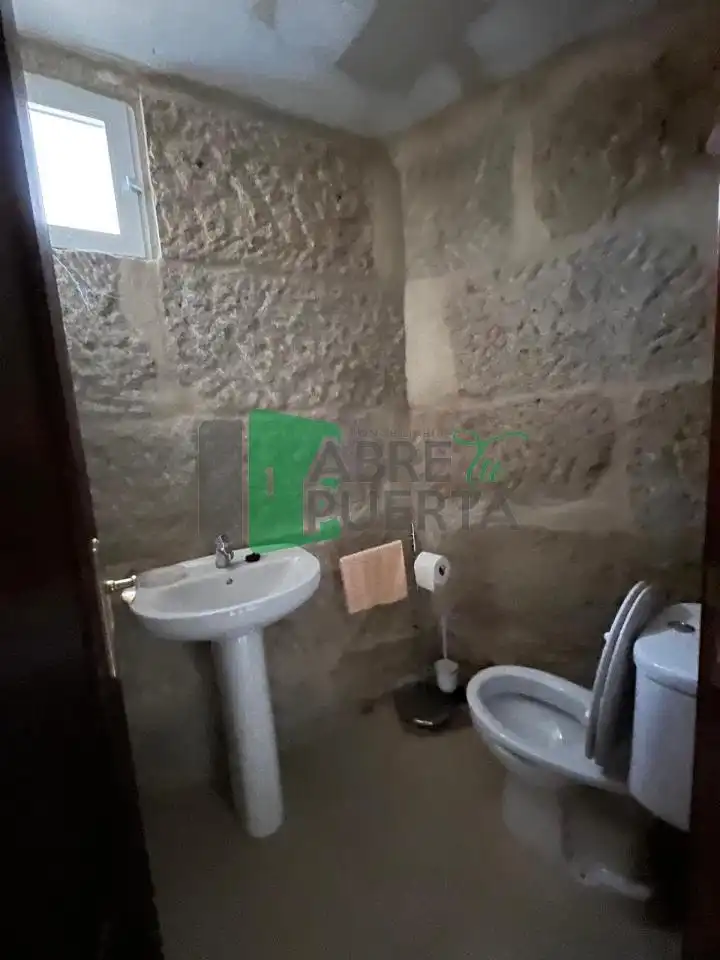 Baño de Casa o chalet en venta en Vilar de Barrio con Calefacción, Jardín privado y Amueblado