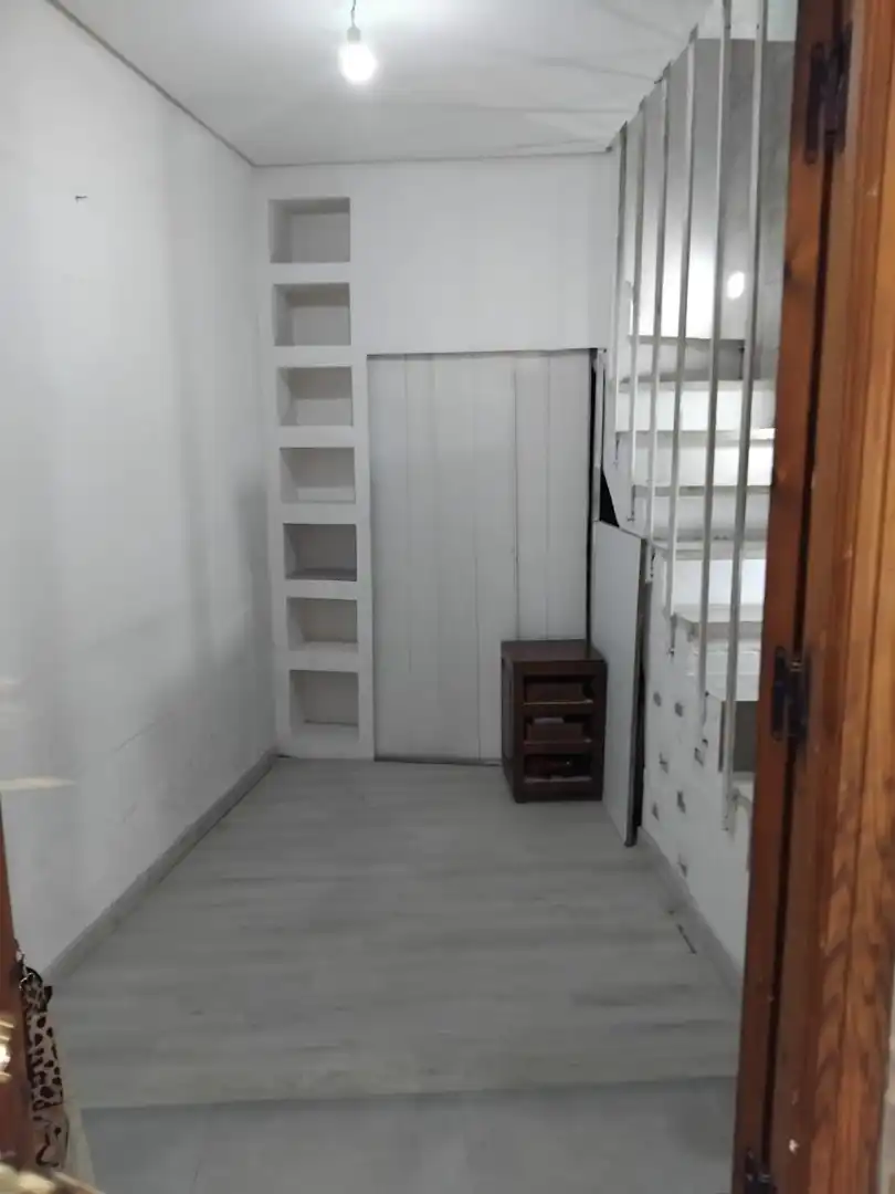 Houses for sale in Algeciras  with Air Conditioner, Terrace and Furnished