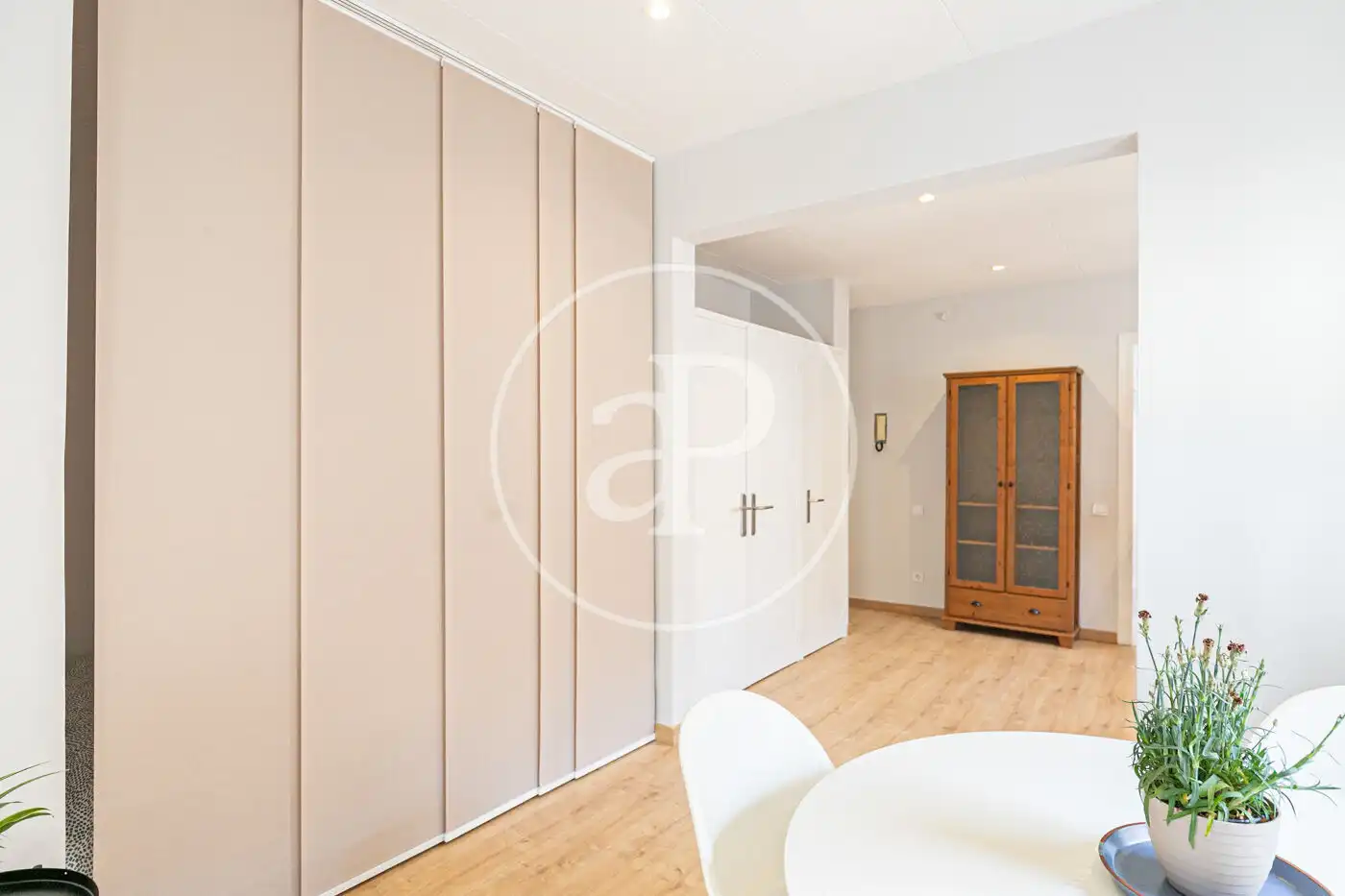 Habitación de Piso en venta en Barcelona con Calefacción y Amueblado