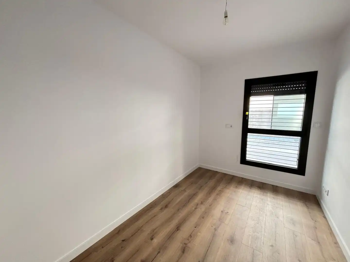 Habitación de Piso en venta en Sabadell con Aire acondicionado y Calefacción