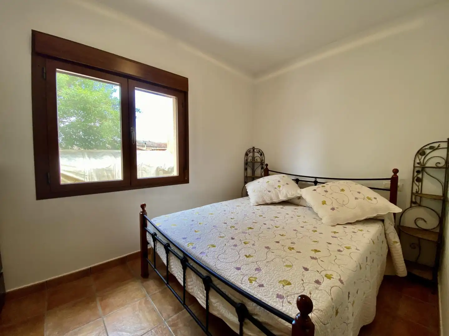 Habitación de Casa o chalet en venta en Los Cortijos  con Calefacción, Terraza y Trastero