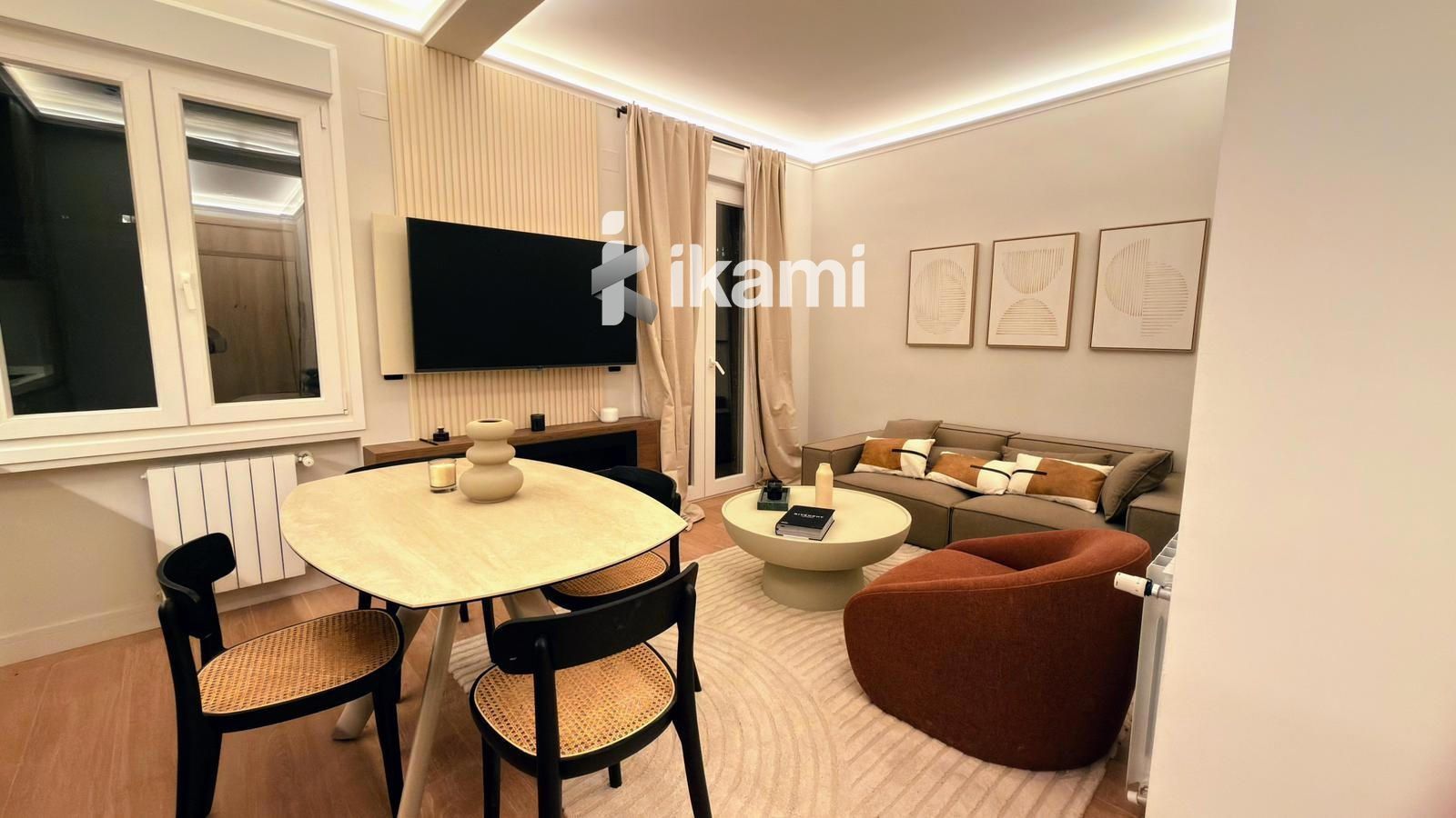 Living room of Flat for sale in  Madrid Capital  with Air Conditioner, Heating and Terrace