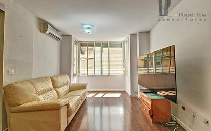 Living room of Flat for sale in  Valencia Capital  with Air Conditioner