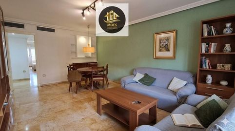 Foto 3 de Piso en venta en Hospital, Jaén Capital