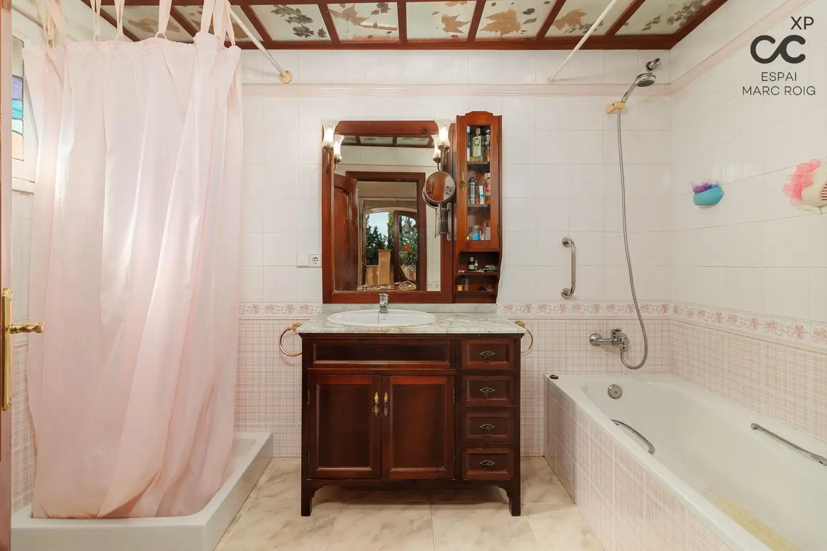 Baño de Finca rústica en venta en Mollet de Peralada con Calefacción, Terraza y Trastero