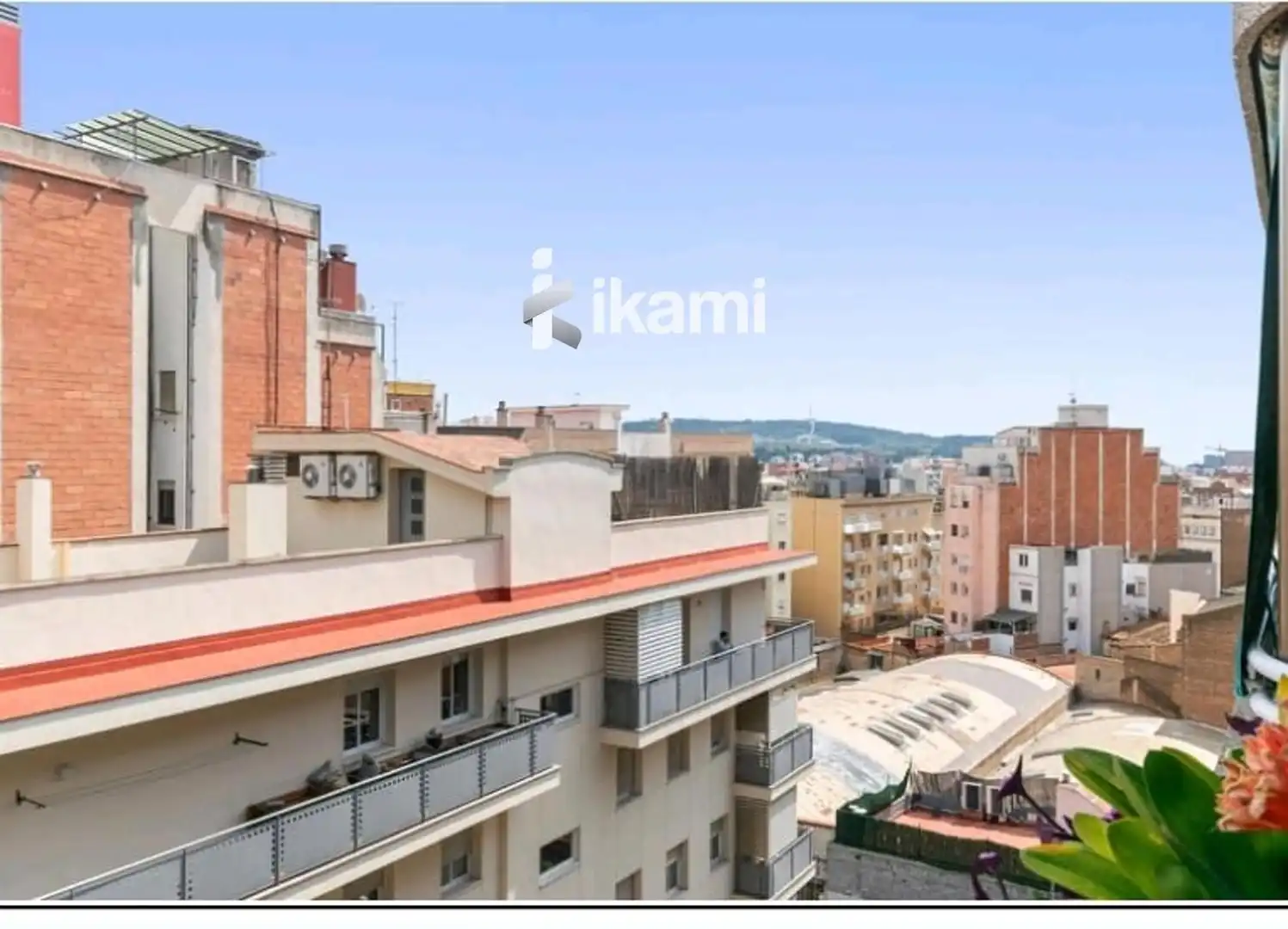 Vista exterior de Ático en venta en Barcelona con Aire acondicionado, Calefacción y Terraza