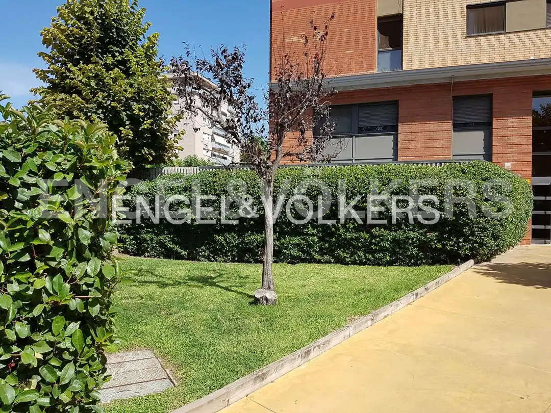 Ático en venta en Sant Joan Despí con Aire acondicionado, Calefacción y Parquet