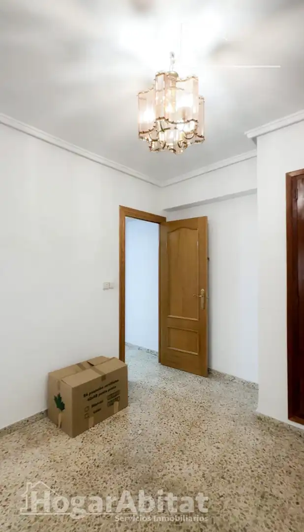 Flat for sale in Paterna  with Terrace and Balcony