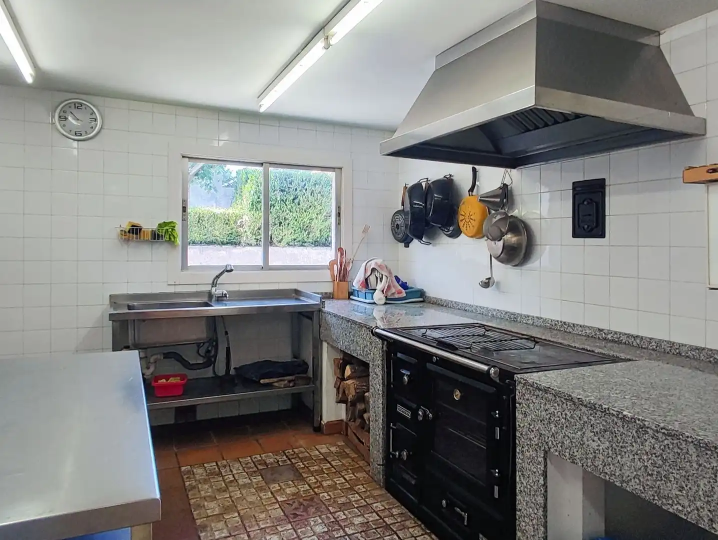 Cocina de Casa o chalet en venta en A Coruña Capital  con Calefacción, Jardín privado y Parquet