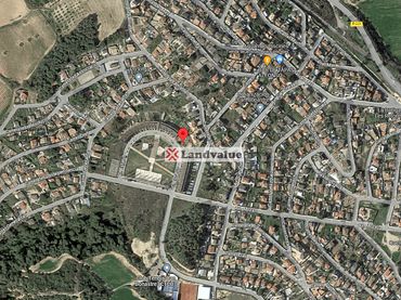 Terreni e lotti in vendita a calle Estatut 26