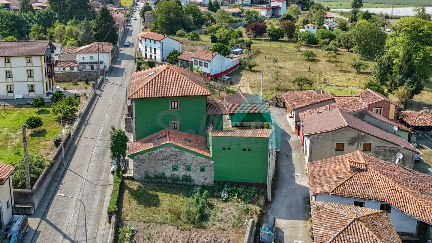 Exterior view of Houses for sale in Pravia  with Heating, Private garden and Parquet flooring