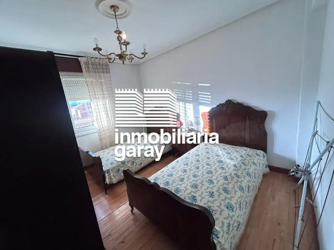 Habitación de Piso en venta en Medina de Pomar con Amueblado