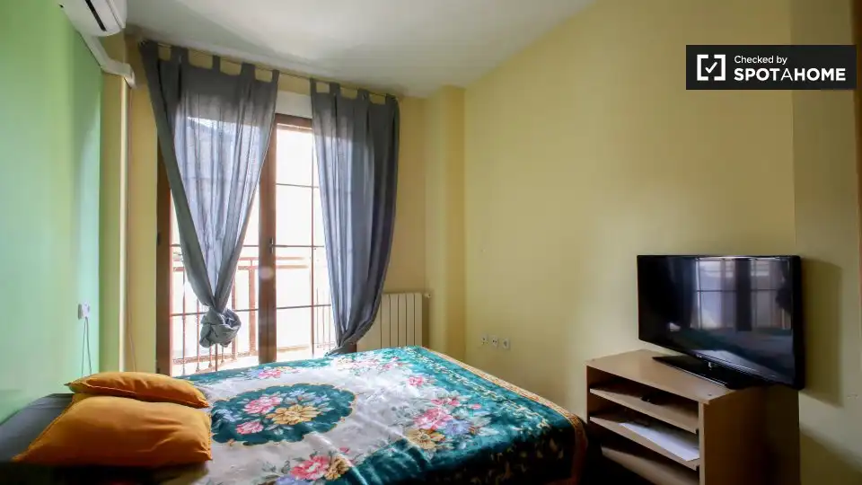 Room in Beniferri