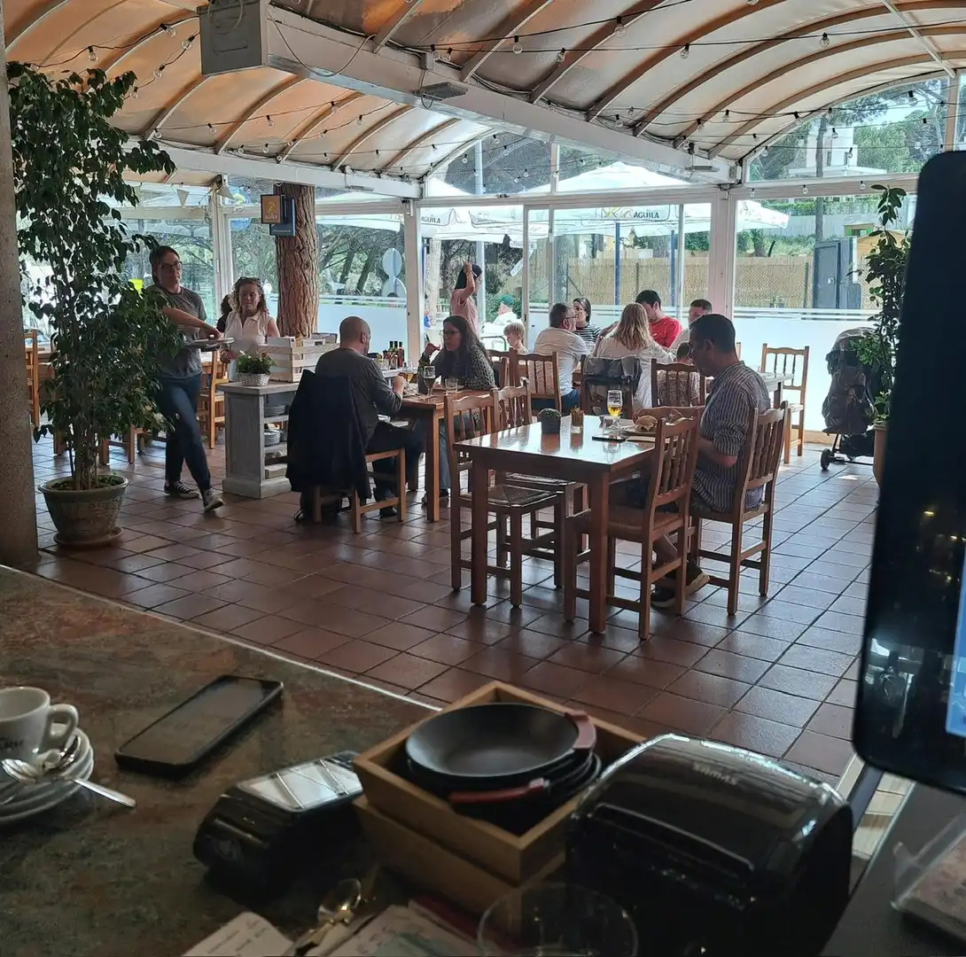 Locale commerciale in cessione a Pals