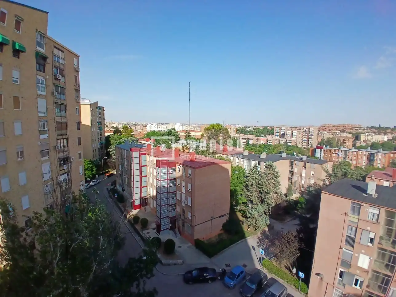 Vista exterior de Piso de alquiler en Madrid con Calefacción, Parquet y Terraza