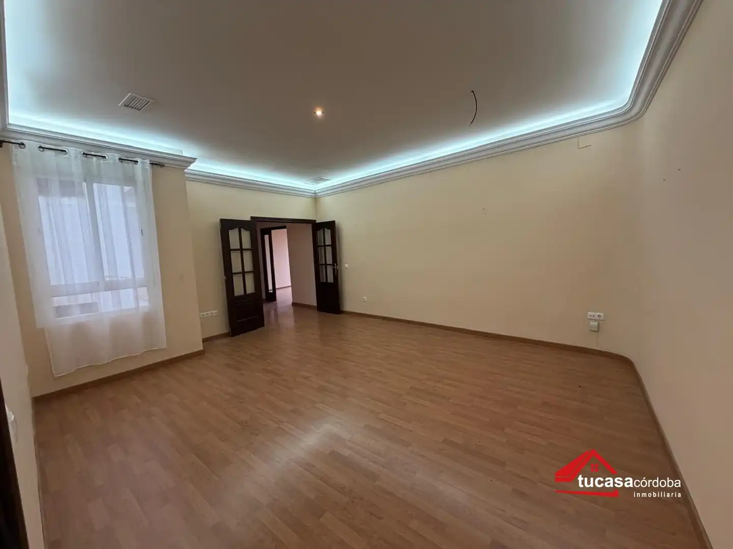 Sala de estar de Piso en venta en Córdoba con Terraza, Trastero y Amueblado