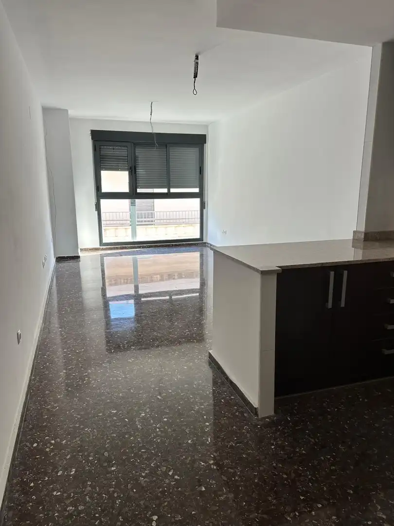 Piso con ascensor en venta en Casinos, imagen 3