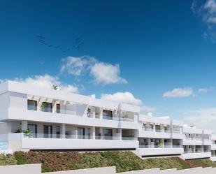 Vista exterior de Planta baixa en venda en Benalmádena amb Aire condicionat, Terrassa i Piscina