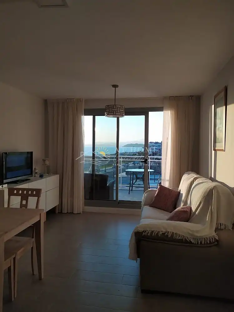 Dormitori de Apartament de lloguer en Torrox amb Terrassa, Piscina i Forn
