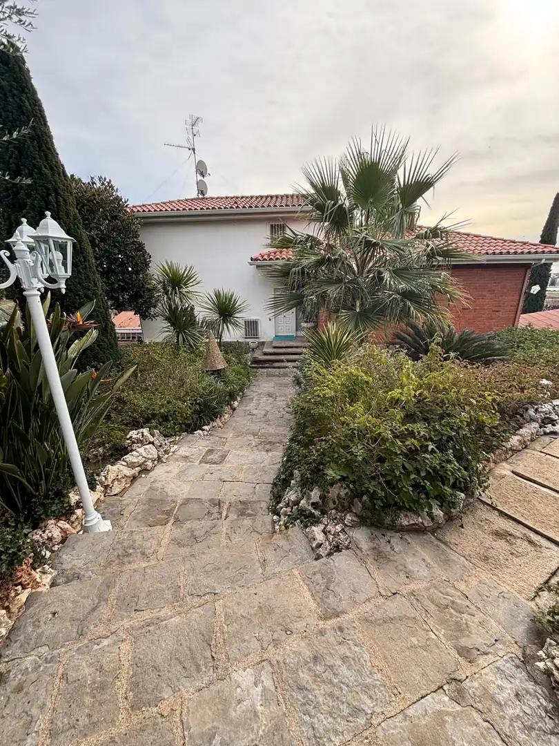 Garden of Houses for sale in Santa Susanna  with Air Conditioner, Private garden and Terrace