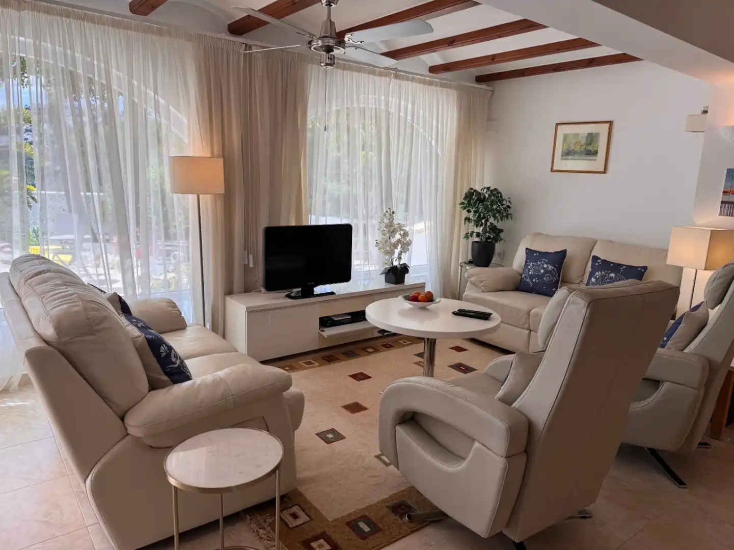 Sala d'estar de Casa o xalet en venda en Moraira amb Aire condicionat, Calefacció i Jardí privat